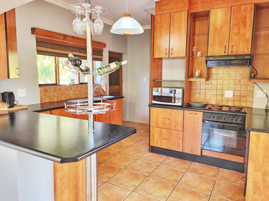 4 Bedroom Property for Sale in Cola Beach Western Cape